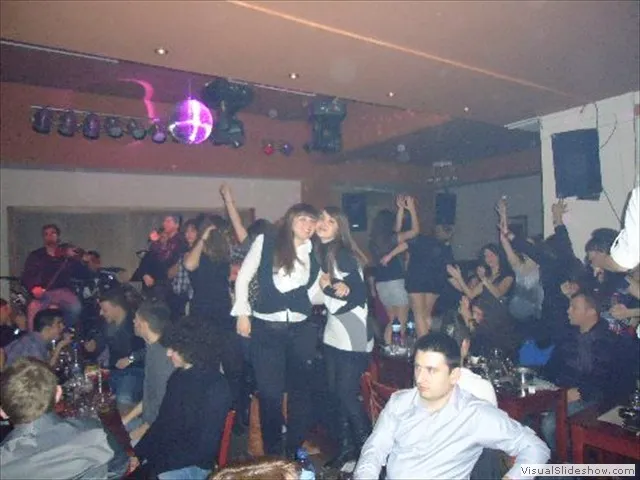 1301201270.jpg