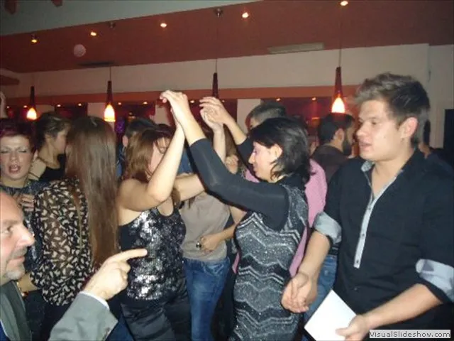 1301201285.jpg