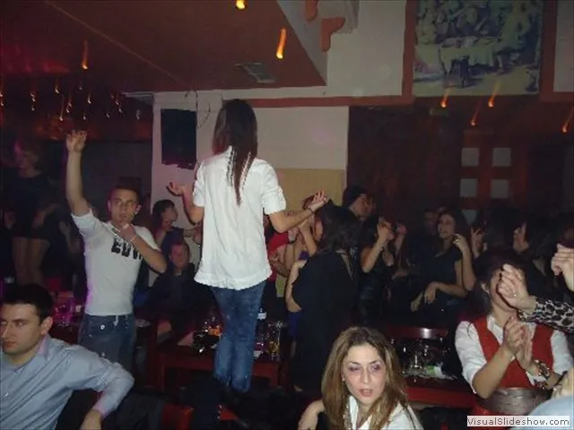 1301201272.jpg