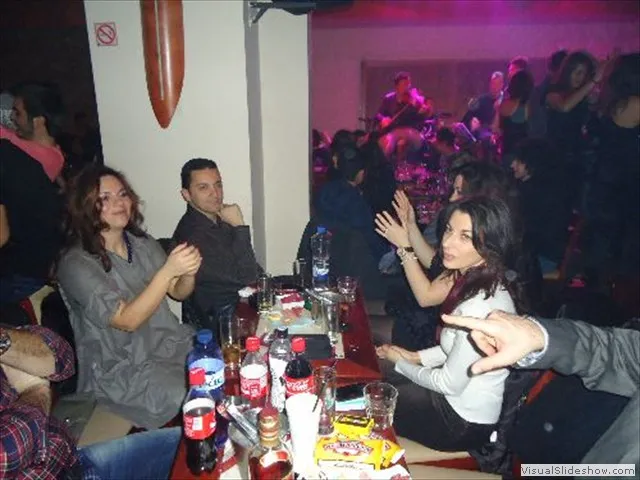 1301201281.jpg