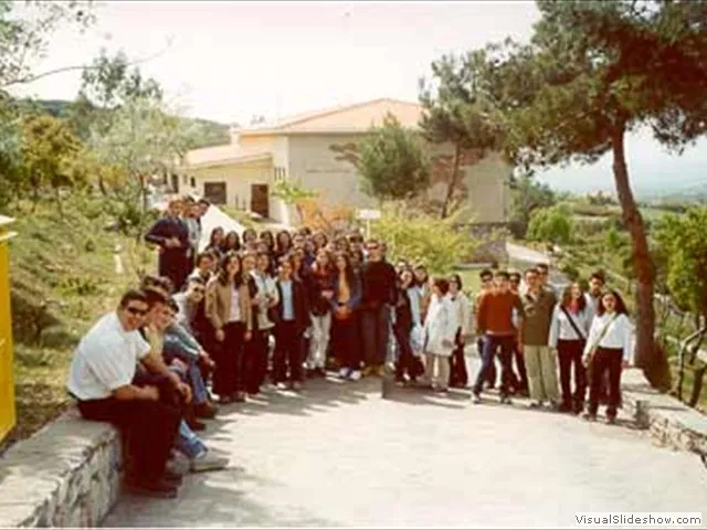 apr12001.jpg